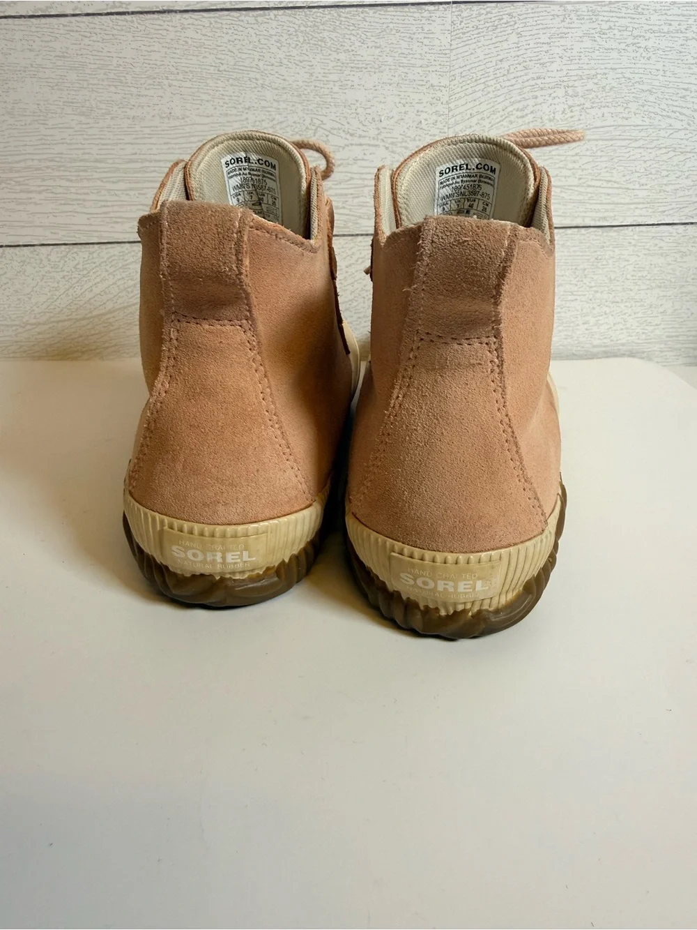 Sorel Out ‘N About Women's Beige and pink suede waterproof ankle boots size 9
